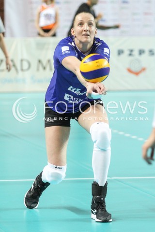  03.11.2017 OSTROWIEC SWIETOKRZYSKI <br />SIATKOWKA LIGA SIATKOWKI KOBIET LSK 2017/2018 WOMEN VOLLEYBALL POLAND POLISH LEAGUE <br />MECZ KSZO OSTROWIEC SWIETOKRZYSKI - DEVELOPRES SKYRES RZESZOW <br />N/Z JULIIA ANDRUSZKO SYLWETKA <br /> 