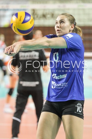  03.11.2017 OSTROWIEC SWIETOKRZYSKI <br />SIATKOWKA LIGA SIATKOWKI KOBIET LSK 2017/2018 WOMEN VOLLEYBALL POLAND POLISH LEAGUE <br />MECZ KSZO OSTROWIEC SWIETOKRZYSKI - DEVELOPRES SKYRES RZESZOW <br />N/Z ADELA HELIC SYLWETKA <br /> 