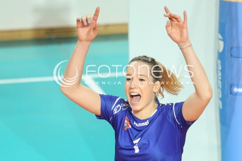  03.11.2017 OSTROWIEC SWIETOKRZYSKI <br />SIATKOWKA LIGA SIATKOWKI KOBIET LSK 2017/2018 WOMEN VOLLEYBALL POLAND POLISH LEAGUE <br />MECZ KSZO OSTROWIEC SWIETOKRZYSKI - DEVELOPRES SKYRES RZESZOW <br />N/Z HELENE ROUSSEAUX RADOSC EMOCJE SYLWETKA <br /> 