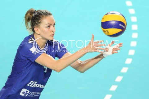  03.11.2017 OSTROWIEC SWIETOKRZYSKI <br />SIATKOWKA LIGA SIATKOWKI KOBIET LSK 2017/2018 WOMEN VOLLEYBALL POLAND POLISH LEAGUE <br />MECZ KSZO OSTROWIEC SWIETOKRZYSKI - DEVELOPRES SKYRES RZESZOW <br />N/Z MAGDALENA HAWRYLA SYLWETKA <br /> 