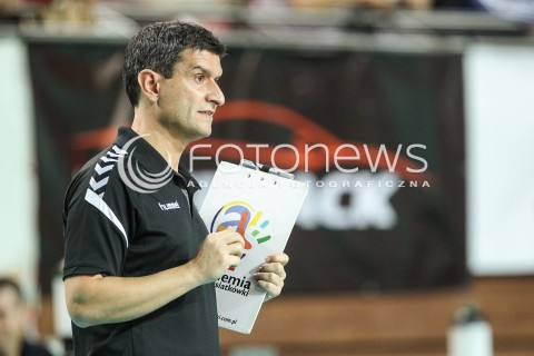  03.11.2017 OSTROWIEC SWIETOKRZYSKI <br />SIATKOWKA LIGA SIATKOWKI KOBIET LSK 2017/2018 WOMEN VOLLEYBALL POLAND POLISH LEAGUE <br />MECZ KSZO OSTROWIEC SWIETOKRZYSKI - DEVELOPRES SKYRES RZESZOW <br />N/Z LORENZO MICELLI - I TRENER ( HEAD COACH ) SYLWETKA <br /> 