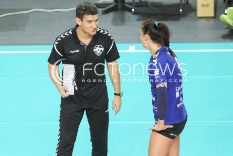  03.11.2017 OSTROWIEC SWIETOKRZYSKI <br />SIATKOWKA LIGA SIATKOWKI KOBIET LSK 2017/2018 WOMEN VOLLEYBALL POLAND POLISH LEAGUE <br />MECZ KSZO OSTROWIEC SWIETOKRZYSKI - DEVELOPRES SKYRES RZESZOW <br />N/Z LORENZO MICELLI - I TRENER ( HEAD COACH ) ANNA KACZMAR <br /> 