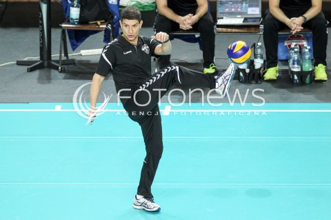  03.11.2017 OSTROWIEC SWIETOKRZYSKI <br />SIATKOWKA LIGA SIATKOWKI KOBIET LSK 2017/2018 WOMEN VOLLEYBALL POLAND POLISH LEAGUE <br />MECZ KSZO OSTROWIEC SWIETOKRZYSKI - DEVELOPRES SKYRES RZESZOW <br />N/Z LORENZO MICELLI - I TRENER ( HEAD COACH ) SYLWETKA <br /> 