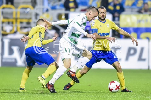  03.11.2017 GDYNIA <br />PILKA NOZNA - EKSTRAKLASA SEZON 2017/2018<br />MECZ ARKA GDYNIA - LECHIA GDANSK<br />N/Z PAWEL STOLARSKI MARCUS DA SILVA<br /> 