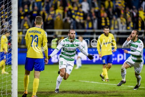  03.11.2017 GDYNIA <br />PILKA NOZNA - EKSTRAKLASA SEZON 2017/2018<br />MECZ ARKA GDYNIA - LECHIA GDANSK<br />N/Z MICHAL MARCJANIK FLAVIO PAIXAO MARCO PAIXAO RADOSC GOL BRAMKA NA 1:0<br /> 