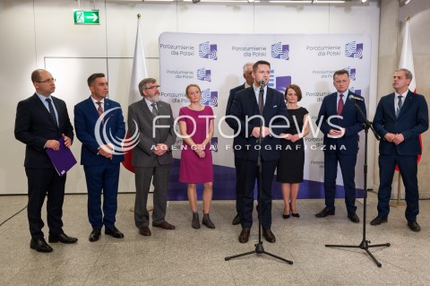  04.11.2017 WARSZAWA<br />KONWENCJA ZALOZYCIELSKA PARTII POROZUMIENIE<br />N/Z JAROSLAW GOWIN MARIUSZ BLASZCZAK JADWIGA EMILEWICZ ROBERT ANACKI KAROL RABENDA<br /> 