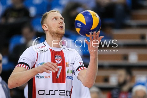  04.11.2017 RZESZOW<br />SIATKOWKA PLUSLIGA 2017/2018 MEN VOLLEYBALL POLAND POLISH PLUS LIGA LEAGUE SEASON 2017/2018<br />MECZ ASSECO RESOVIA RZESZOW - INDYKPOL AZS OLSZTYN <br />N/Z JAKUB JAROSZ SYLWETKA <br /> 