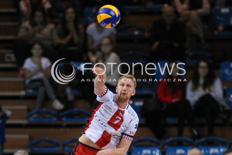  04.11.2017 RZESZOW<br />SIATKOWKA PLUSLIGA 2017/2018 MEN VOLLEYBALL POLAND POLISH PLUS LIGA LEAGUE SEASON 2017/2018<br />MECZ ASSECO RESOVIA RZESZOW - INDYKPOL AZS OLSZTYN <br />N/Z JAKUB JAROSZ SYLWETKA <br /> 