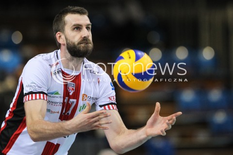  04.11.2017 RZESZOW<br />SIATKOWKA PLUSLIGA 2017/2018 MEN VOLLEYBALL POLAND POLISH PLUS LIGA LEAGUE SEASON 2017/2018<br />MECZ ASSECO RESOVIA RZESZOW - INDYKPOL AZS OLSZTYN <br />N/Z MARCIN MOZDZONEK SYLWETKA <br /> 