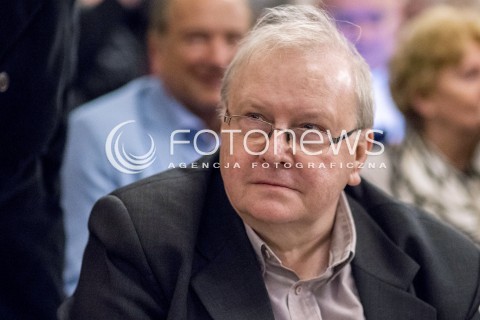  07.11.2017 GDANSK<br />GDANSKIE DEBATY OBYWATELSKIE Z OKAZJI STULECIA ODZYSKANIA NIEPODLEGLOSCI<br />DEBATA Z ADAMEM MICHNIKIEM NA TEMAT NAJWAZNIEJSZYCH PROBLEMOW POLSKI W LATACH 1918/1989<br />N/Z ALEKSANDER HALL<br /> 