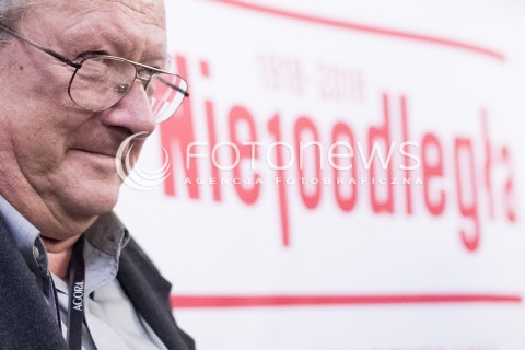  07.11.2017 GDANSK<br />GDANSKIE DEBATY OBYWATELSKIE Z OKAZJI STULECIA ODZYSKANIA NIEPODLEGLOSCI<br />DEBATA Z ADAMEM MICHNIKIEM NA TEMAT NAJWAZNIEJSZYCH PROBLEMOW POLSKI W LATACH 1918/1989<br />N/Z ADAM MICHNIK<br /> 