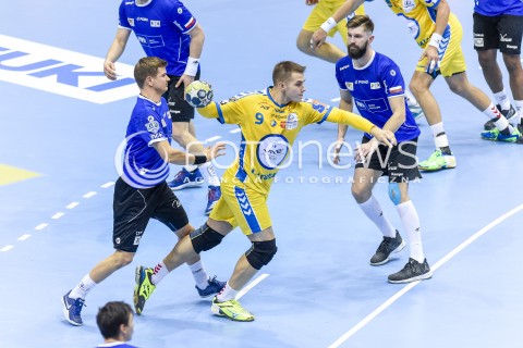  07.11.2017 GDANSK<br />
PILKA RECZNA - PGNIG SUPERLIGA MEZCZYZN SEZON 2017/2018<br />
MECZ WYBRZEZE GDANSK - PGE VIVE KIELCE<br />
N/Z BARTLOMIEJ BIS<br />
 