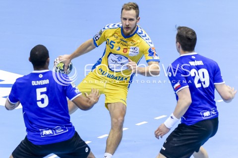  07.11.2017 GDANSK<br />
PILKA RECZNA - PGNIG SUPERLIGA MEZCZYZN SEZON 2017/2018<br />
MECZ WYBRZEZE GDANSK - PGE VIVE KIELCE<br />
N/Z RAMON OLIVEIRA MATEUSZ JACHLEWSKI MATEUSZ WROBEL<br />
 