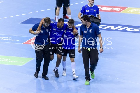  07.11.2017 GDANSK<br />
PILKA RECZNA - PGNIG SUPERLIGA MEZCZYZN SEZON 2017/2018<br />
MECZ WYBRZEZE GDANSK - PGE VIVE KIELCE<br />
N/Z RAMON OLIVEIRA PIOTR PAPAJ MARCIN LIJEWSKI KONTUZJA<br />
 