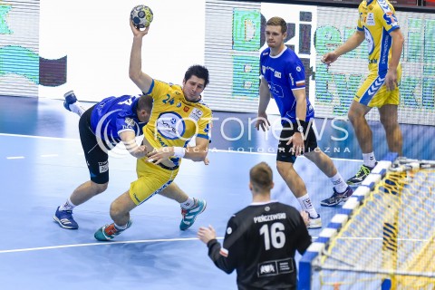  07.11.2017 GDANSK<br />
PILKA RECZNA - PGNIG SUPERLIGA MEZCZYZN SEZON 2017/2018<br />
MECZ WYBRZEZE GDANSK - PGE VIVE KIELCE<br />
N/Z MARKO MAMIC MACIEJ PIENCZEWSKI<br />
 