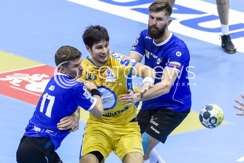  07.11.2017 GDANSK<br />
PILKA RECZNA - PGNIG SUPERLIGA MEZCZYZN SEZON 2017/2018<br />
MECZ WYBRZEZE GDANSK - PGE VIVE KIELCE<br />
N/Z JACEK SULEJ MARKO MAMIC MICHAL BEDNAREK<br />
 