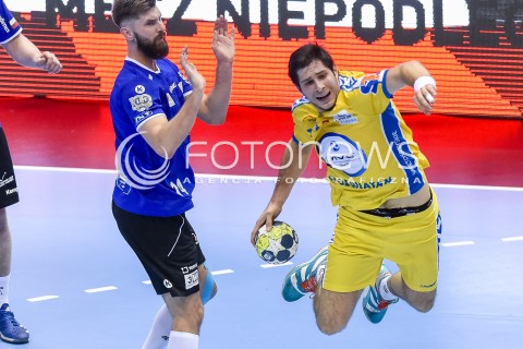  07.11.2017 GDANSK<br />
PILKA RECZNA - PGNIG SUPERLIGA MEZCZYZN SEZON 2017/2018<br />
MECZ WYBRZEZE GDANSK - PGE VIVE KIELCE<br />
N/Z MICHAL BEDNAREK MARKO MAMIC<br />
 