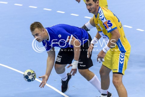  07.11.2017 GDANSK<br />
PILKA RECZNA - PGNIG SUPERLIGA MEZCZYZN SEZON 2017/2018<br />
MECZ WYBRZEZE GDANSK - PGE VIVE KIELCE<br />
N/Z MAREK PODOBAS KRZYSZTOF LIJEWSKI<br />
 