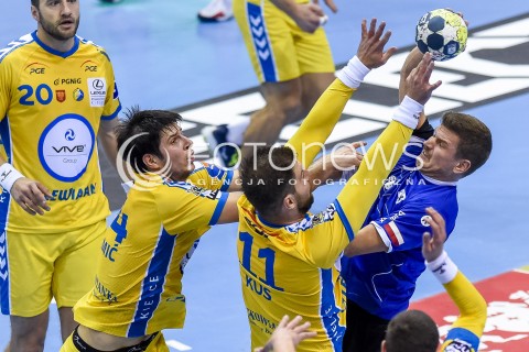  07.11.2017 GDANSK<br />PILKA RECZNA - PGNIG SUPERLIGA MEZCZYZN SEZON 2017/2018<br />MECZ WYBRZEZE GDANSK - PGE VIVE KIELCE<br />N/Z MATEUSZ KUS JACEK SULEJ<br /> 