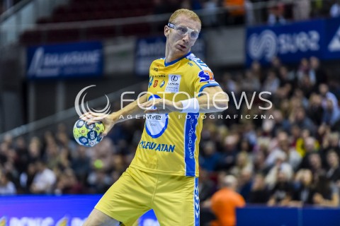  07.11.2017 GDANSK<br />PILKA RECZNA - PGNIG SUPERLIGA MEZCZYZN SEZON 2017/2018<br />MECZ WYBRZEZE GDANSK - PGE VIVE KIELCE<br />N/Z KAROL BIELECKI<br /> 