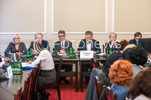  08.11.2017 WARSZAWA SEJM<br />POSIEDZENIE SEJMU RP<br />N/Z MAREK RUCINSKI TOMASZ LATOS JOANNA KOPCINSKA BEATA LIBERA MALECKA BARTOSZ ARLUKOWICZ<br /> 