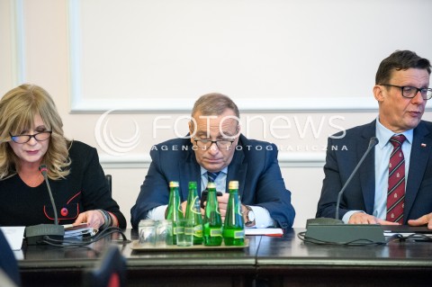 08.11.2017 WARSZAWA SEJM<br />POSIEDZENIE WSPOLNE KOMISJI SPRAW ZAGRANICZNYCH I KOMISJI USTAWODAWCZEJ W WARSZAWIE<br />N/Z GRZEGORZ SCHETYNA MALGORZATA GOSIEWSKA MAREK AST<br /> 
