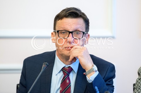  08.11.2017 WARSZAWA SEJM<br />POSIEDZENIE WSPOLNE KOMISJI SPRAW ZAGRANICZNYCH I KOMISJI USTAWODAWCZEJ<br />N/Z MAREK AST<br /> 