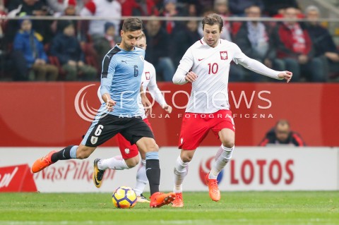  10.11.2017 WARSZAWA STADION NARODOWY <br />PILKA NOZNA REPREZENTACJA MECZ TOWARZYSKI<br />Football Friendly match <br />MECZ POLSKA - URUGWAJ ( Poland - URUGUAY ) <br />N/Z GRZEGORZ KRYCHOWIAK RODRIGO BENTANCUR <br /> 