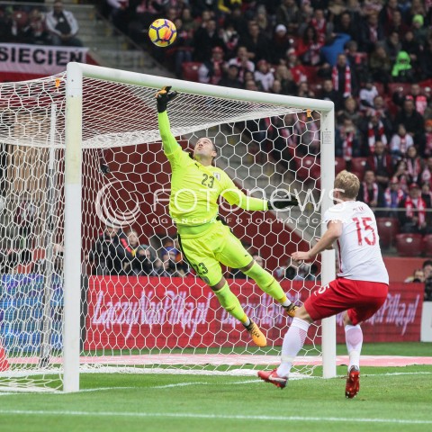  10.11.2017 WARSZAWA STADION NARODOWY <br />PILKA NOZNA REPREZENTACJA MECZ TOWARZYSKI<br />Football Friendly match <br />MECZ POLSKA - URUGWAJ ( Poland - URUGUAY ) <br />N/Z KAMIL GLIK MARTIN SILVA <br /> 