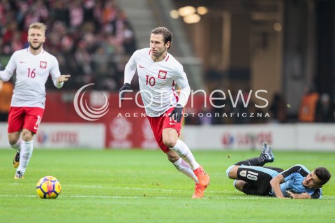  10.11.2017 WARSZAWA STADION NARODOWY <br />PILKA NOZNA REPREZENTACJA MECZ TOWARZYSKI<br />Football Friendly match <br />MECZ POLSKA - URUGWAJ ( Poland - URUGUAY ) <br />N/Z GRZEGORZ KRYCHOWIAK GIORGIAN DE ARRASCAETA <br /> 