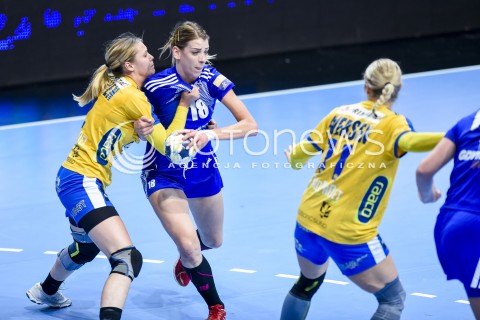  10.11.2017 GDYNIA<br />EHF LIGA MISTRZYN W PILCE RECZNEJ KOBIET SEZON 2017/2018<br />EFH WOMENS HANDBALL CHAMPIONS LEAGUE SEASON 2017/2018<br />MECZ VISTAL GDYNIA - NYKOBING FALSTER<br />N/Z ALEKSANDRA ZYCH SARAH IVERSEN<br /> 