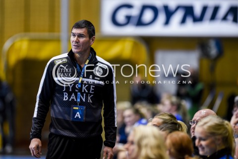  10.11.2017 GDYNIA<br />EHF LIGA MISTRZYN W PILCE RECZNEJ KOBIET SEZON 2017/2018<br />EFH WOMENS HANDBALL CHAMPIONS LEAGUE SEASON 2017/2018<br />MECZ VISTAL GDYNIA - NYKOBING FALSTER<br />N/Z ROSBACH JAKOB LARSEN<br /> 