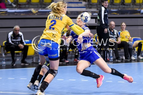  10.11.2017 GDYNIA<br />EHF LIGA MISTRZYN W PILCE RECZNEJ KOBIET SEZON 2017/2018<br />EFH WOMENS HANDBALL CHAMPIONS LEAGUE SEASON 2017/2018<br />MECZ VISTAL GDYNIA - NYKOBING FALSTER<br />N/Z KONDRUP MATILDE NIELSEN KATARZYNA JANISZEWSKA<br /> 