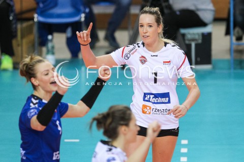  11.11.2017 RZESZOW POLAND<br />SIATKOWKA LIGA MISTRZYN <br />2018 CEV VOLLEYBALL CHAMPIONS LEAGUE - WOMEN <br />MECZ DEVELOPRES SKYRES RZESZOW - NOVA KBM BRANIK MARIBOR<br />N/Z HELENE ROUSSEAUX AGATA SAWICKA RADOSC EMOCJE <br /> 
