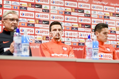  12.11.2017 GDANSK<br />PILKA NOZNA - MECZ TOWARZYSKI<br />KONFERENCJA PRASOWA PRZED MECZEM<br />POLSKA - MEKSYK<br />N/Z ADAM NAWALKA RAFAL WOLSKI MARIUSZ STEPINSKI<br /> 