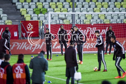  12.11.2017 GDANSK<br />PILKA NOZNA - MECZ TOWARZYSKI<br />TRENING PRZED MECZEM<br />POLSKA - MEKSYK<br />N/Z ZAWODNICY MEKSYKU PODCZAS ROZGRZEWKI<br /> 