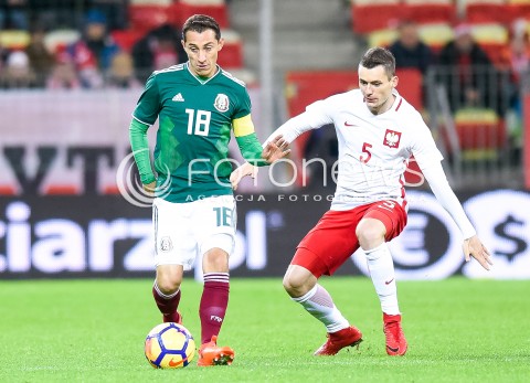  13.11.2017 GDANSK<br />PILKA NOZNA REPREZENTACJA<br />MECZ TOWARZYSKI Football Friendly match<br />MECZ POLSKA - MEKSYK ( Poland - Mexico )<br />N/Z ANDRES GUARDADO KRZYSZTOF MACZYNSKI<br /> 