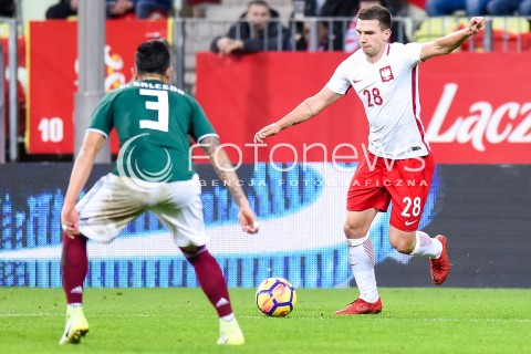  13.11.2017 GDANSK<br />PILKA NOZNA REPREZENTACJA<br />MECZ TOWARZYSKI Football Friendly match<br />MECZ POLSKA - MEKSYK ( Poland - Mexico )<br />N/Z CARLOS SALCEDO JAKUB SWIERCZOK<br /> 