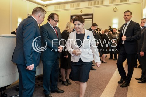  14.11.2017 WARSZAWA <br />POSIEDZENIE RADY MINISTROW <br />N/Z PREMIER BEATA SZYDLO KRZYSZTOF JURGIEL MAREK GROBARCZYK<br /> 