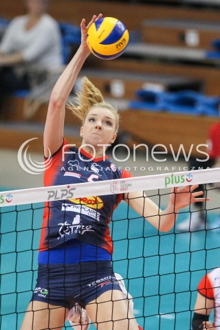  15.11.2017 RZESZOW <br />SIATKOWKA LIGA SIATKOWKI KOBIET LSK 2017/2018 WOMEN VOLLEYBALL POLAND POLISH LEAGUE <br />MECZ DEVELOPRES SKYRES RZESZOW - GROT BUDOWLANI LODZ <br />N/Z AGNIESZKA KAKOLEWSKA SYLWETKA <br /> 
