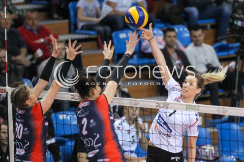  15.11.2017 RZESZOW <br />SIATKOWKA LIGA SIATKOWKI KOBIET LSK 2017/2018 WOMEN VOLLEYBALL POLAND POLISH LEAGUE <br />MECZ DEVELOPRES SKYRES RZESZOW - GROT BUDOWLANI LODZ <br />N/Z HELENE ROUSSEAUX <br /> 