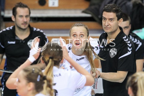  15.11.2017 RZESZOW <br />SIATKOWKA LIGA SIATKOWKI KOBIET LSK 2017/2018 WOMEN VOLLEYBALL POLAND POLISH LEAGUE <br />MECZ DEVELOPRES SKYRES RZESZOW - GROT BUDOWLANI LODZ <br />N/Z LORENZO MICELLI - I TRENER ( HEAD COACH ) MONIKA PTAK ZDZIWIENIE SZOK <br /> 