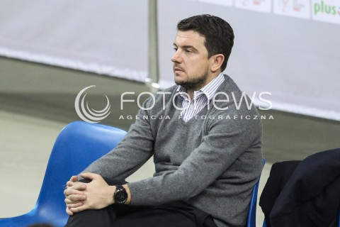  15.11.2017 RZESZOW <br />SIATKOWKA LIGA SIATKOWKI KOBIET LSK 2017/2018 WOMEN VOLLEYBALL POLAND POLISH LEAGUE <br />MECZ DEVELOPRES SKYRES RZESZOW - GROT BUDOWLANI LODZ <br />N/Z JAKUB DOLATA SYLWETKA <br /> 