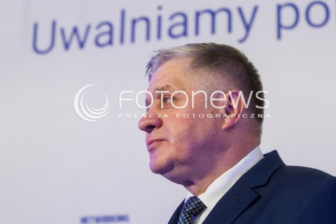  16.11.2017 JASIONKA CENTRUM WYSTAWIENNICZO - KONGRESOWE<br />KONGRES590 <br />N/Z KRZYSZTOF JURGIEL<br /> 