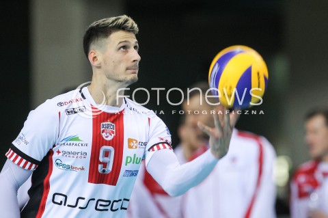  18.11.2017 RZESZOW <br />SIATKOWKA PLUS LIGA 2017/2018 MEN VOLLEYBALL POLAND POLISH PLUSLIGA LEAGUE SEASON 2017/2018 <br />MECZ ASSECO RESOVIA RZESZOW - CERRAD CZARNI RADOM <br />N/Z THIBAULT ROSSARD SYLWETKA <br /> 