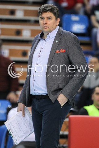  18.11.2017 RZESZOW <br />SIATKOWKA PLUS LIGA 2017/2018 MEN VOLLEYBALL POLAND POLISH PLUSLIGA LEAGUE SEASON 2017/2018 <br />MECZ ASSECO RESOVIA RZESZOW - CERRAD CZARNI RADOM <br />N/Z ROBERT PRYGIEL - I TRENER ( HEAD COACH ) SYLWETKA <br /> 