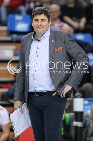  18.11.2017 RZESZOW <br />SIATKOWKA PLUS LIGA 2017/2018 MEN VOLLEYBALL POLAND POLISH PLUSLIGA LEAGUE SEASON 2017/2018 <br />MECZ ASSECO RESOVIA RZESZOW - CERRAD CZARNI RADOM <br />N/Z ROBERT PRYGIEL - I TRENER ( HEAD COACH ) SYLWETKA <br /> 
