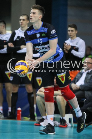  18.11.2017 RZESZOW <br />SIATKOWKA PLUS LIGA 2017/2018 MEN VOLLEYBALL POLAND POLISH PLUSLIGA LEAGUE SEASON 2017/2018 <br />MECZ ASSECO RESOVIA RZESZOW - CERRAD CZARNI RADOM <br />N/Z TOMASZ FORNAL SYLWETKA <br /> 