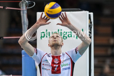  18.11.2017 RZESZOW <br />SIATKOWKA PLUS LIGA 2017/2018 MEN VOLLEYBALL POLAND POLISH PLUSLIGA LEAGUE SEASON 2017/2018 <br />MECZ ASSECO RESOVIA RZESZOW - CERRAD CZARNI RADOM <br />N/Z JAKUB JAROSZ SYLWETKA <br /> 