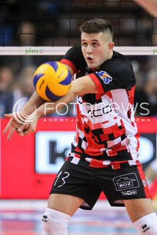  18.11.2017 RZESZOW <br />SIATKOWKA PLUS LIGA 2017/2018 MEN VOLLEYBALL POLAND POLISH PLUSLIGA LEAGUE SEASON 2017/2018 <br />MECZ ASSECO RESOVIA RZESZOW - CERRAD CZARNI RADOM <br />N/Z MATEUSZ MASLOWSKI SYLWETKA <br /> 
